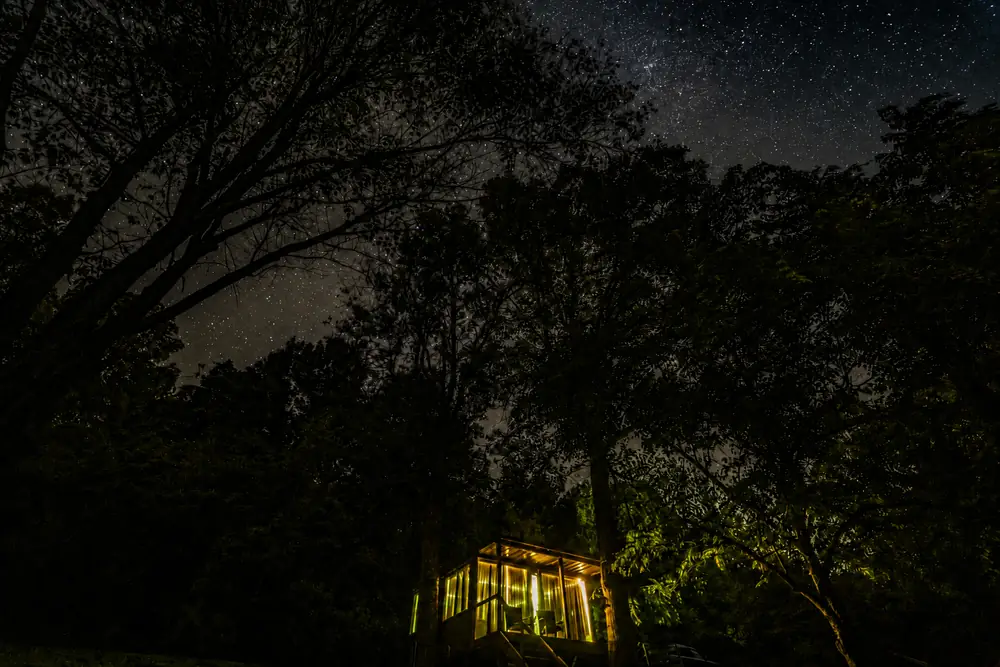 Night sky view at art bunngalow low light pollution on the nature preserve Raven’s Retreat Hocking Hills