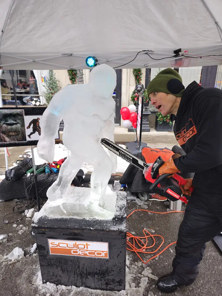 Ice sculpture work by Dustin Weatherby does for events at Raven’s Retreat Hocking Hills